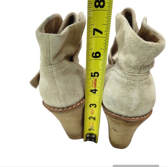 UGG Brienne 3212 women's Suede boots size 8.5 USA - Picture 3 of 6